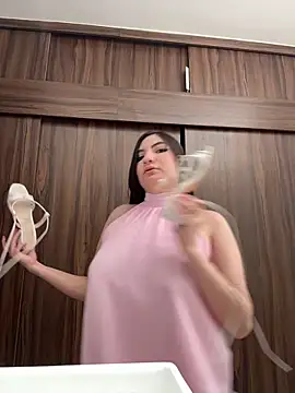 san_lucifer33 Show Webcam