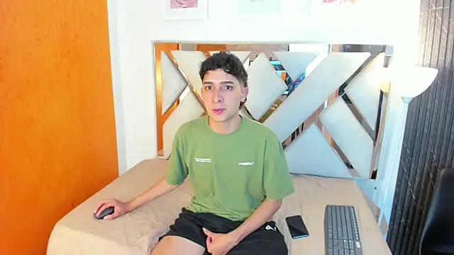 Alantaylorr_ Webcamshow