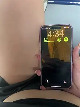 Živý XXX chat RojitasTeaseX_