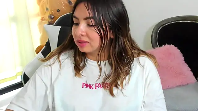 __Emma__11__Lecat_'s Live XXX Chat