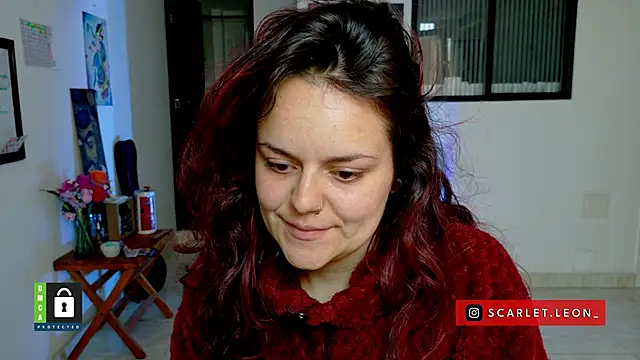 Scarletleon77のライブXXXチャット