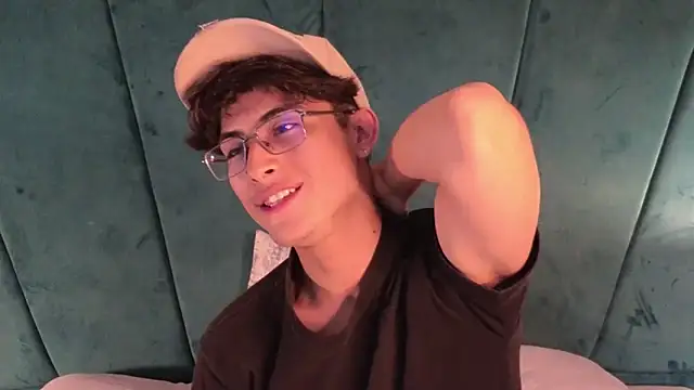 Živý XXX chat Aaron_Eze