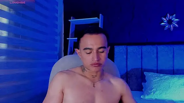 دردشة LiamDeep الجنسية المباشرة