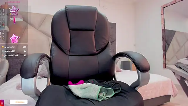 แชท XXX สดของ NinaWong