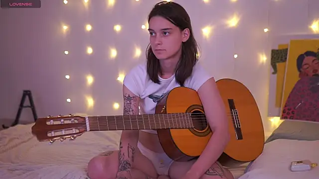 Show de Monica_Law_ na webcam