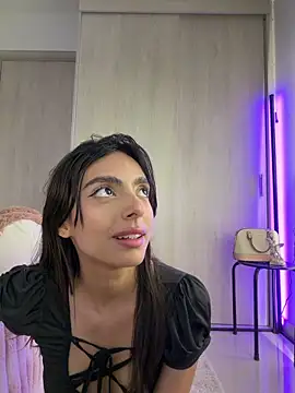 Czat XXX na żywo – ZaraLuuv