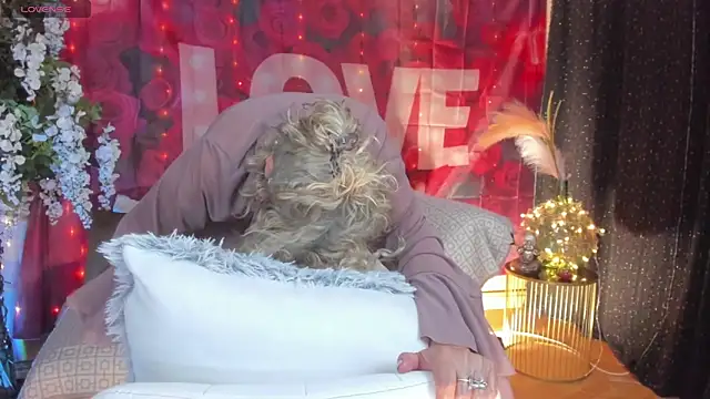 XXX chat uživo modela Victoria_Dior