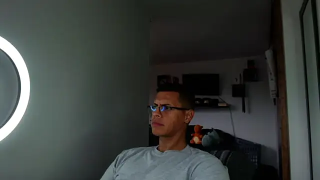 دردشة _John_Boy_ الجنسية المباشرة