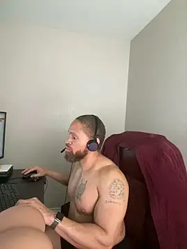 Fathero1time Chat XXX in diretta