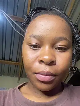 MiyaXo2 在線直播表演