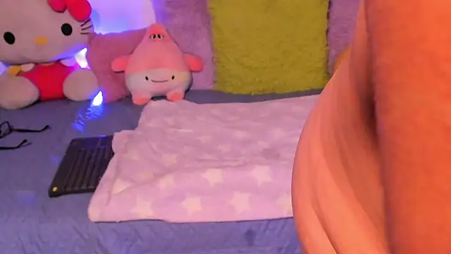 LillyCandy Adlı Modelin Canlı XXX Sohbeti