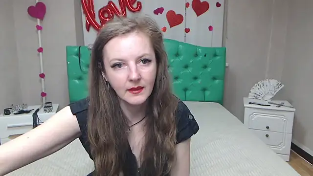 MeganPirs Adlı Modelin Canlı XXX Sohbeti