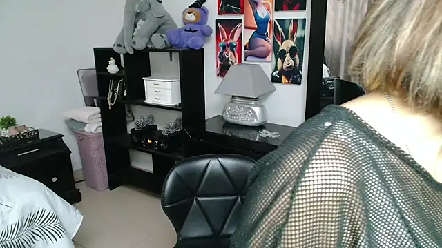 Dama_Scarlata18 Adlı Modelin Canlı XXX Sohbeti