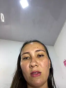 Abby_Colyns23: онлайн-секс-чат