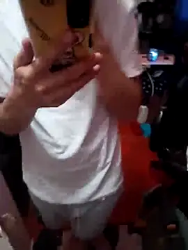 AoA-BoyStudent Webcam show