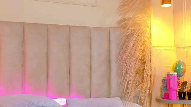 Chat XXX en directo de AlynAllen