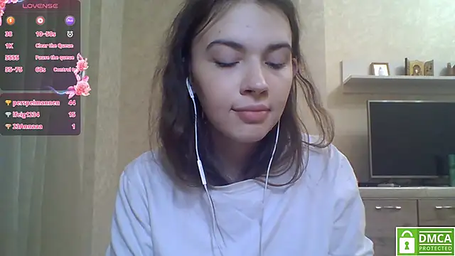 CeyaLier's Live XXX Chat