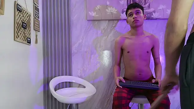 HORNY_PRETTY webkamerás műsora