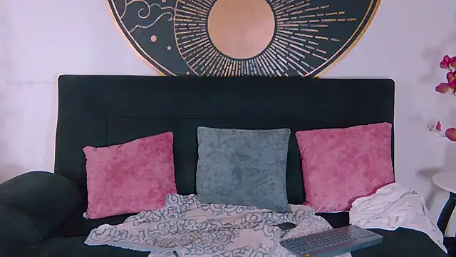 Show modela Martony_Storm na web-kameri