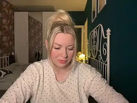 Вебкам-шоу Ysellea