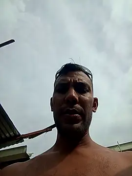 UnreadyChutzpa Show Webcam