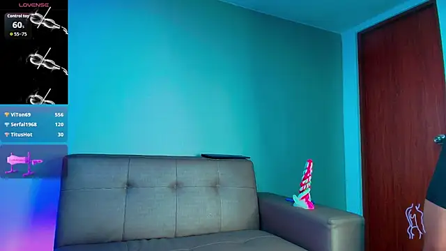 Valentiinoss ওয়েবক্যাম শো