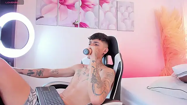 Tommy_valverde Show Webcam