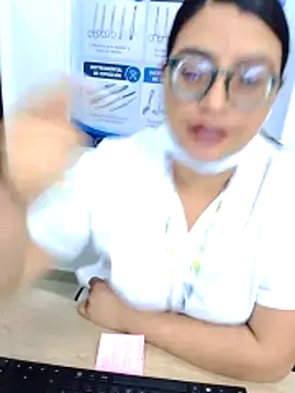 SOFI__10 élő XXX-chatje