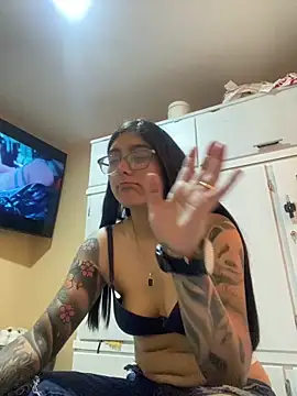 PamelaFtMia's Live XXX Chat