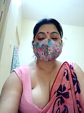 Ratna-777's Live XXX Chat