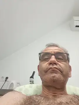 Show modela delfi6 na web-kameri