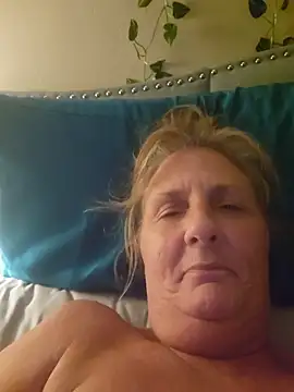 SultrySummer68 Pertunjukan Webcam