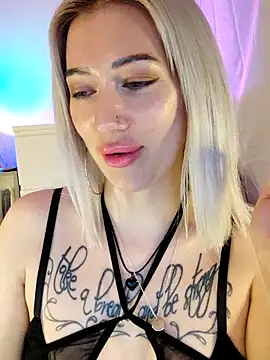 Gina-Lumara webkamerás műsora