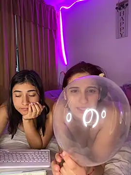 Chat +18 de miaftmax ao vivo