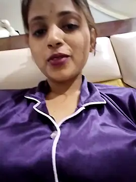 Naina11100 – Naživo XXX chat