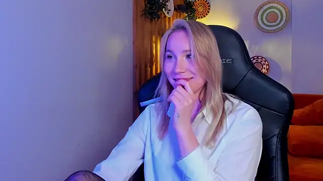 ElaraVoltage Obrolan Langsung XXX