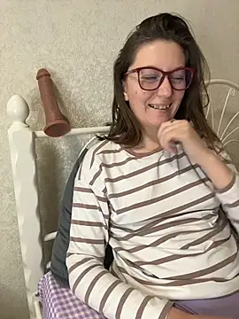 BeatriceTender's Live XXX Chat