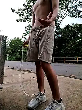 attractive-sexx Adlı Modelin Web Kamerası Şovu