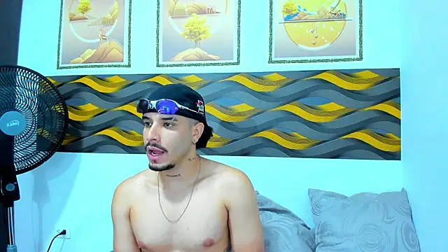 Chatroom XXX en direct de Leon_Hotx