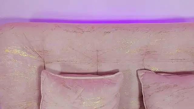 TSExotickFuck_ webkamerás műsora