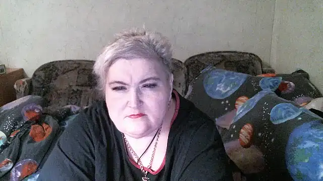 Lana555: онлайн-секс-чат