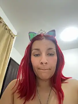 Amelie-RedHoney Chat XXX in diretta