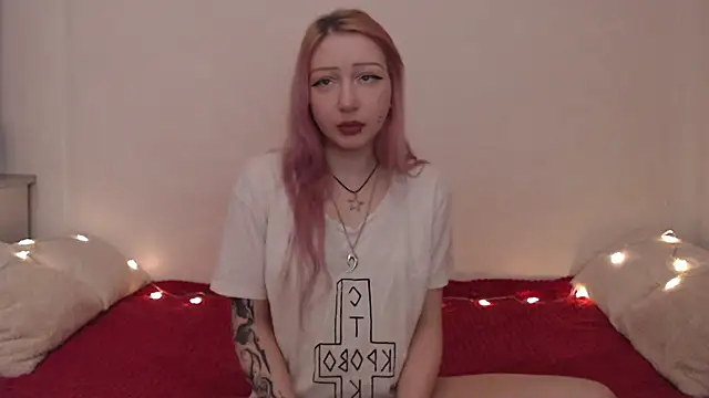 دردشة Emily_hardcore الجنسية المباشرة