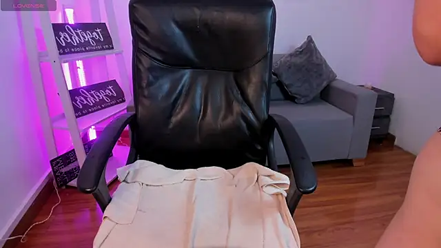 Alicee_Broownn's Live XXX Chat