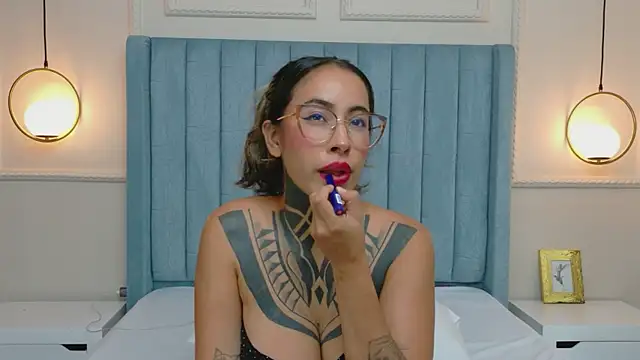 Chat XXX en directo de NicoleBlum