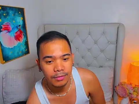 Pokazy przed kamerką – AsianZero