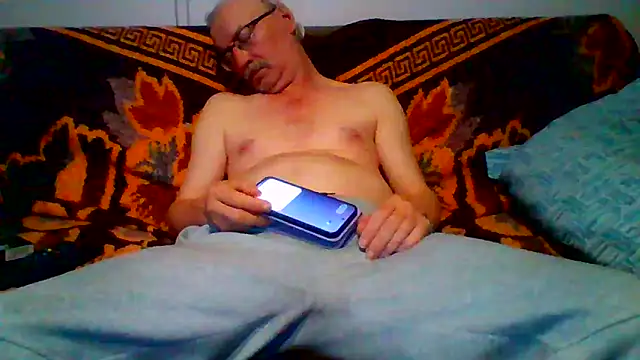 loverboyxxx69 Webcam Show