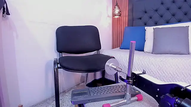 Hisoka_011 Show in webcam