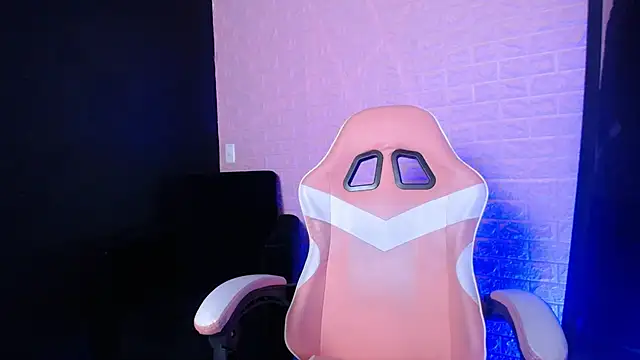 Victoria_1126 即時 XXX 聊天