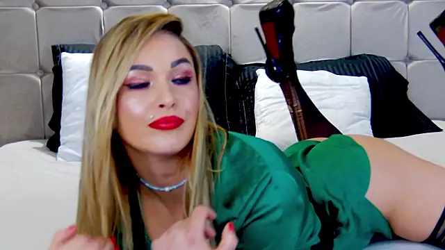 MissClaraCross' Webcam Show